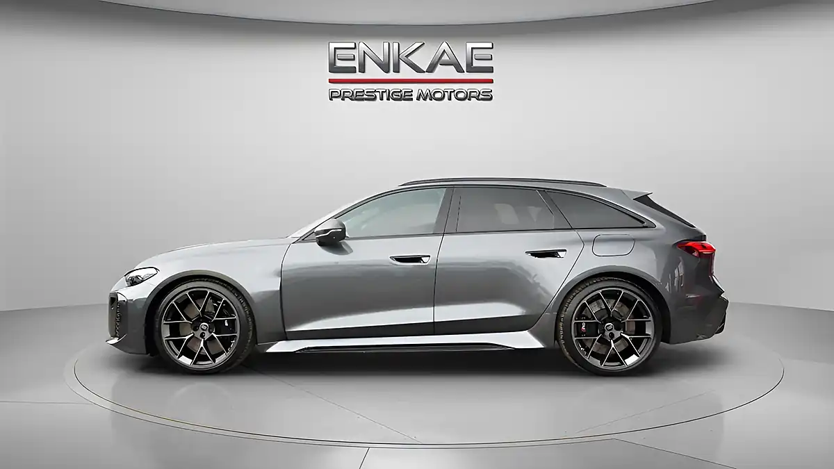 Used 2026 Audi RS5 Avant Performance Vorsprung Daytona Grey - Interior and Exterior details 7