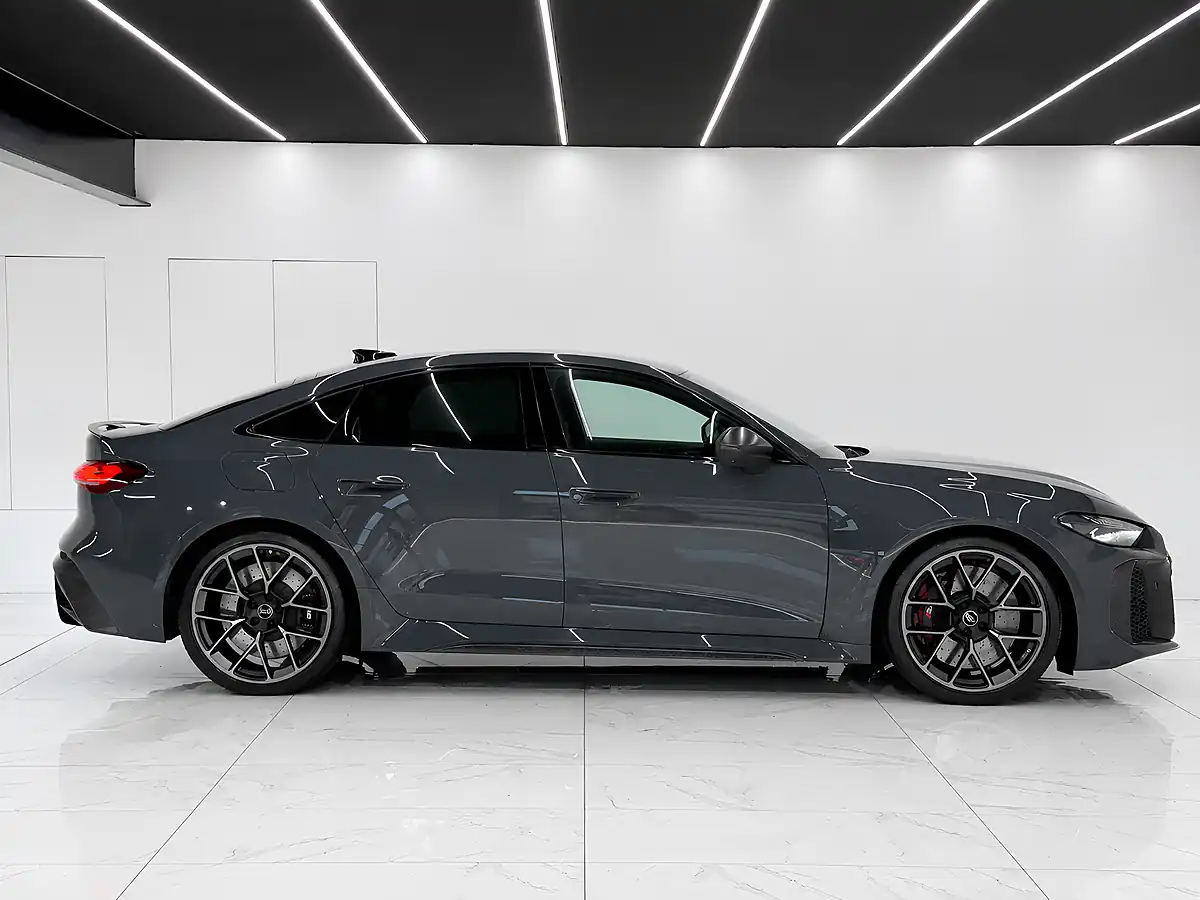 Used 2026 Audi RS5 Vorsprung Grey - Interior and Exterior details 4