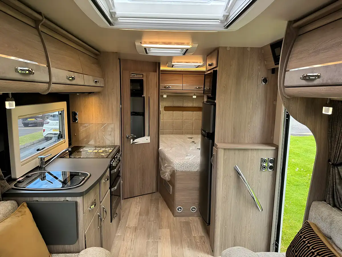 Used 2026 Auto-Sleepers Broadway Fb - Interior and Exterior details 13
