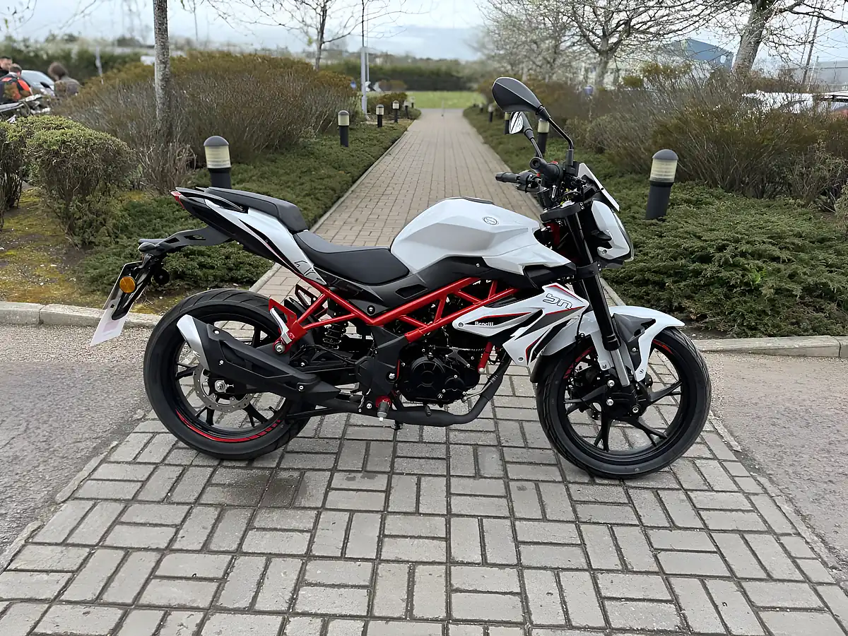 Used 2026 Benelli Bn 125 White - Front View