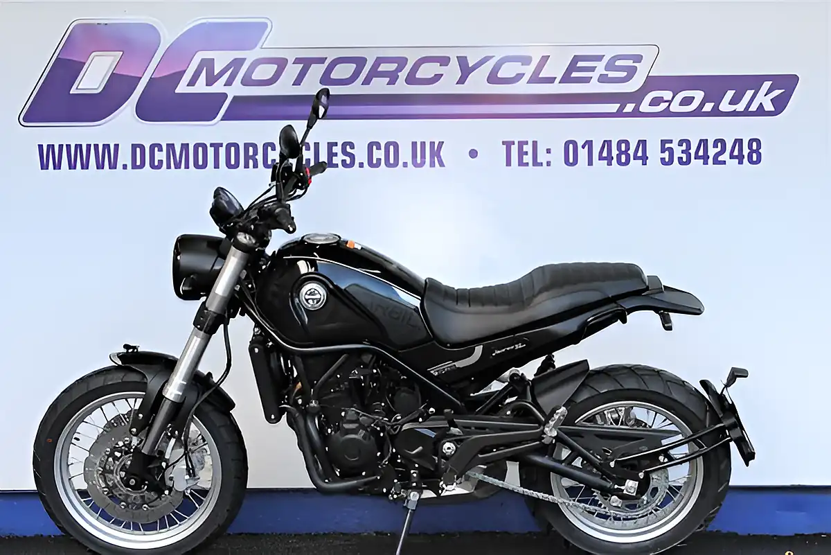 Used 2026 Benelli Leoncino 500 Trail Black - Interior and Exterior details 2
