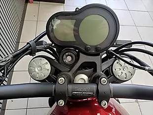 Used 2026 Benelli Leoncino 500 Trail Red - Interior and Exterior details 10