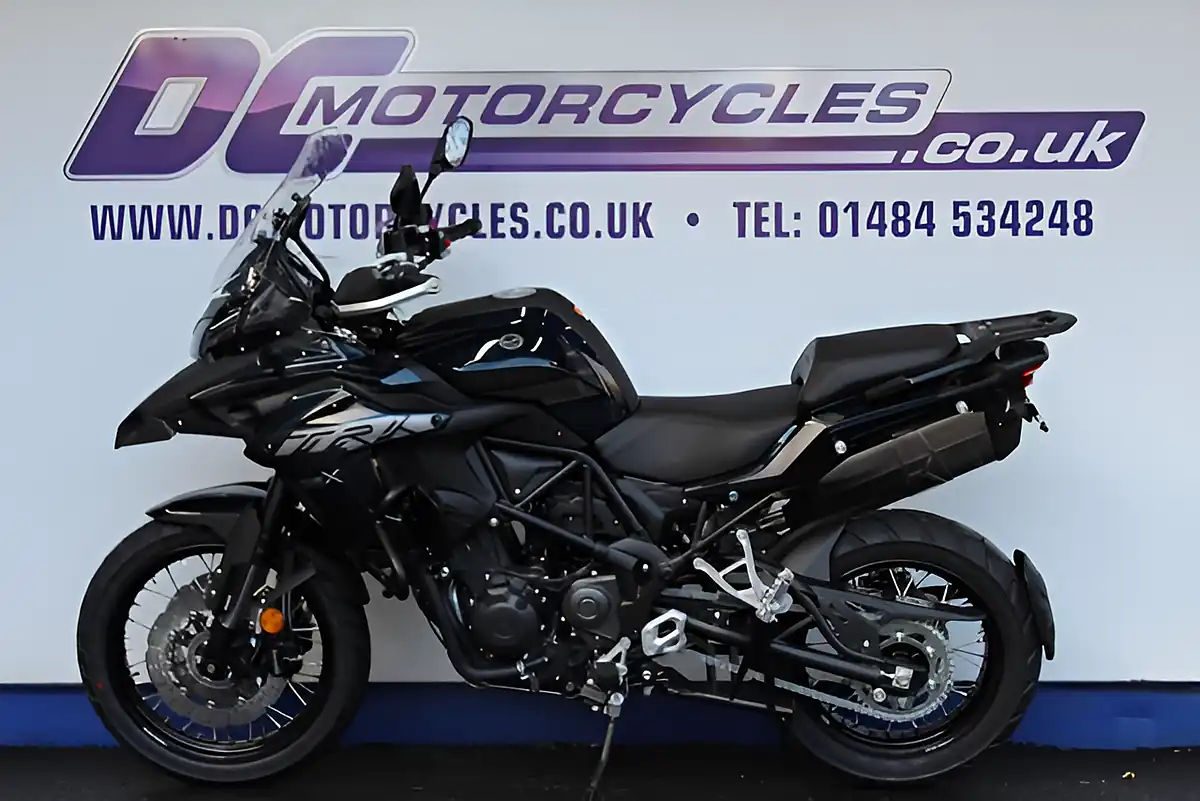 Used 2026 Benelli Trk 502 X Yellow/Black - Interior and Exterior details 7