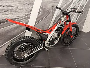 Used 2026 Beta Sincro Trials Red - Interior and Exterior details 3
