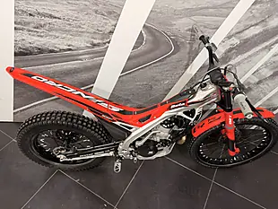 Used 2026 Beta Sincro Trials Red - Interior and Exterior details 6