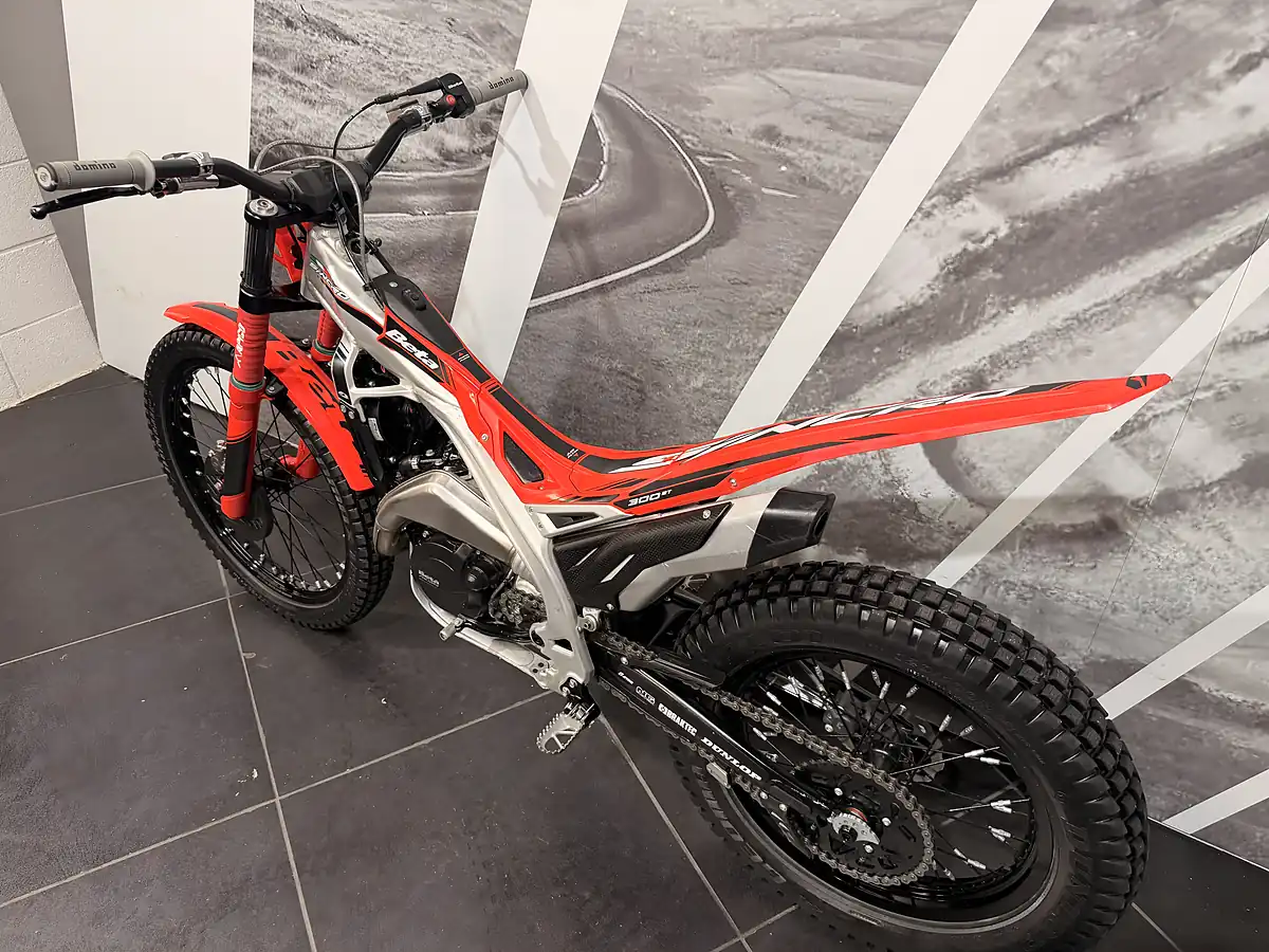 Used 2026 Beta Sincro Trials Red - Interior and Exterior details 9