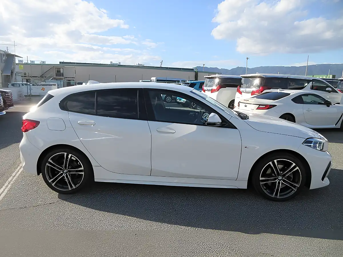 Used 2026 BMW 1 Series M Sport White - Interior and Exterior details 3