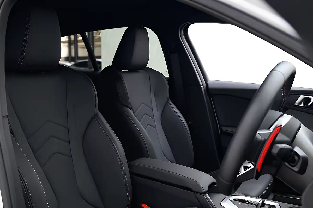 Used 2026 BMW 1 Series M135i White - Interior and Exterior details 12