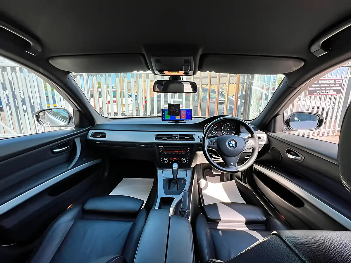 Used 2026 BMW 3 Series M Sport White - Interior and Exterior details 12