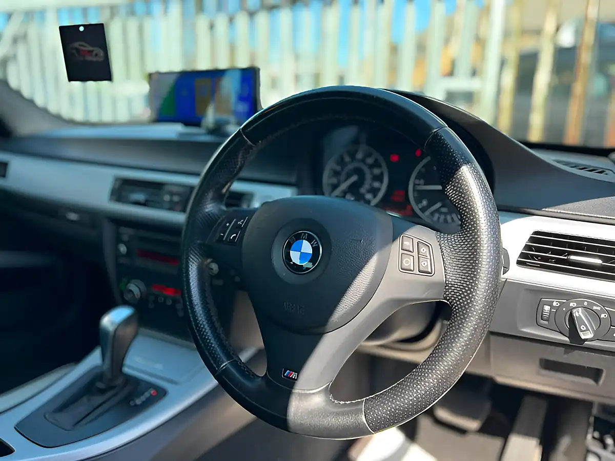 Used 2026 BMW 3 Series M Sport White - Interior and Exterior details 14