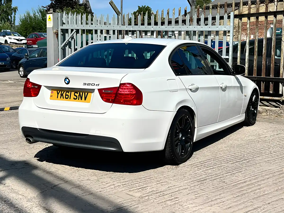 Used 2026 BMW 3 Series M Sport White - Interior and Exterior details 9