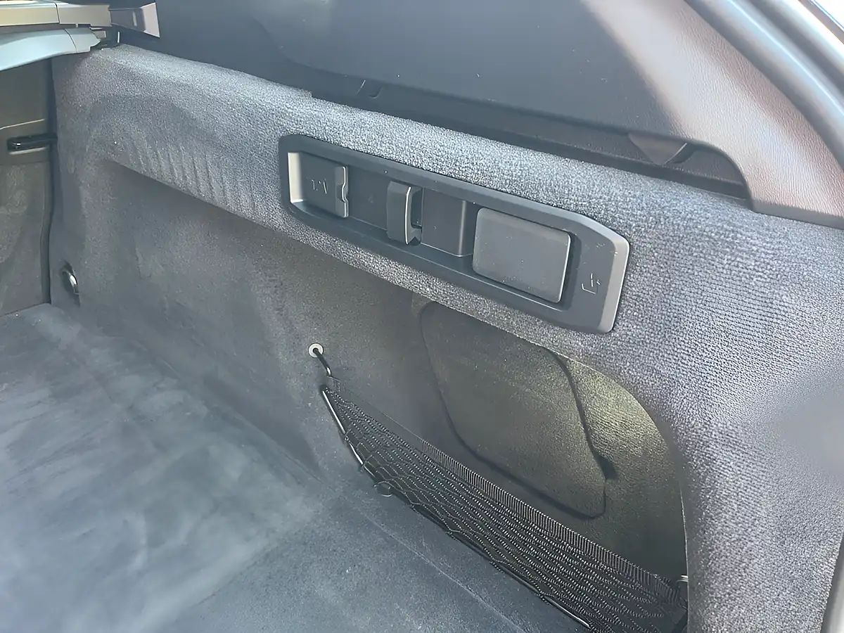 Used 2026 BMW 5 Series M Sport Black - Interior and Exterior details 18