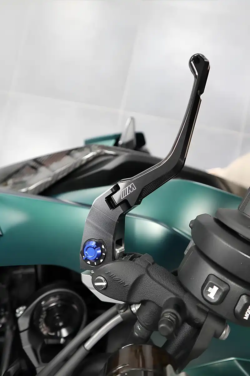 Used 2026 BMW M1000XR Competition Pack Green - Interior and Exterior details 17