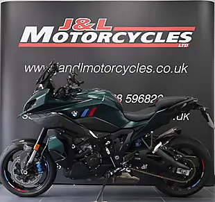 Used 2026 BMW M1000XR Competition Pack Green - Interior and Exterior details 5