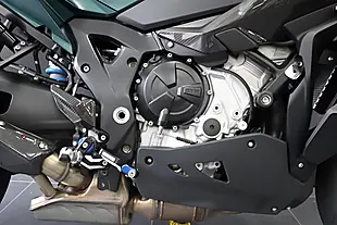 Used 2026 BMW M1000XR Competition Pack Green - Interior and Exterior details 6
