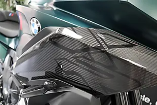 Used 2026 BMW M1000XR Competition Pack Green - Interior and Exterior details 8