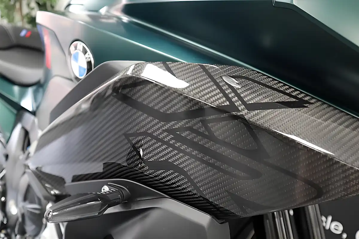 Used 2026 BMW M1000XR Competition Pack Green - Interior and Exterior details 8