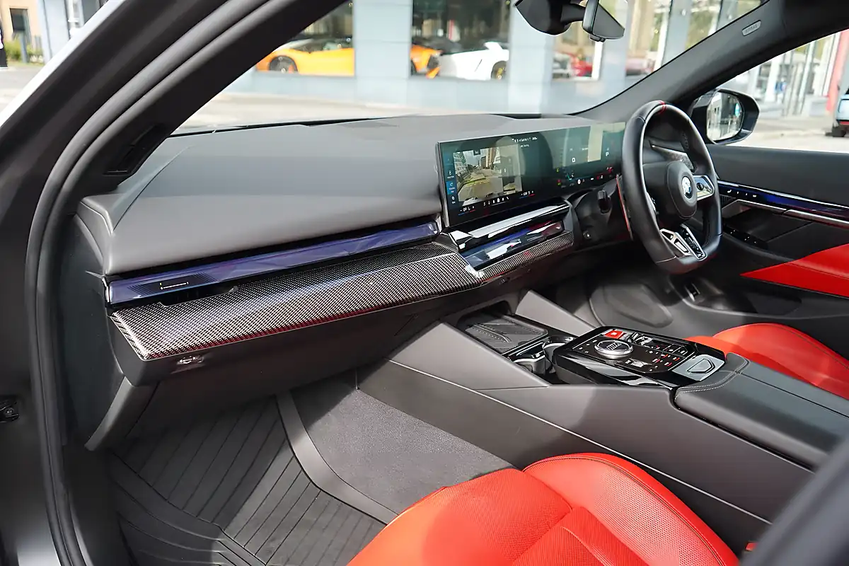 Used 2026 BMW M5 Touring Frozen Deep Grey - Interior and Exterior details 14