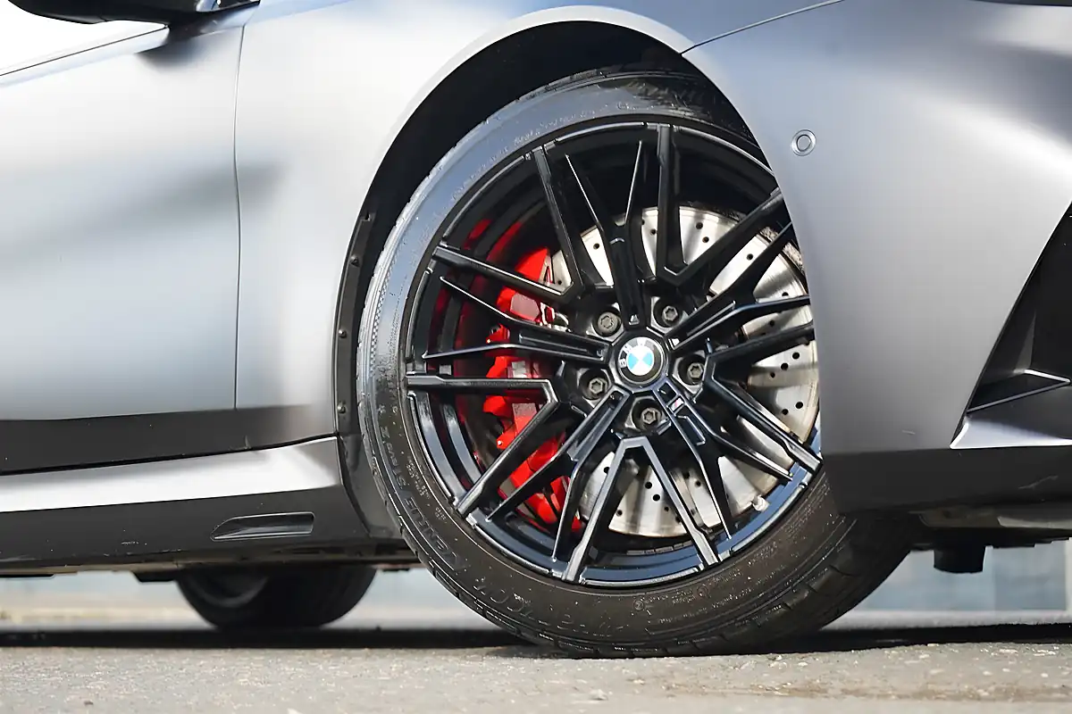 Used 2026 BMW M5 Touring Frozen Deep Grey - Interior and Exterior details 19