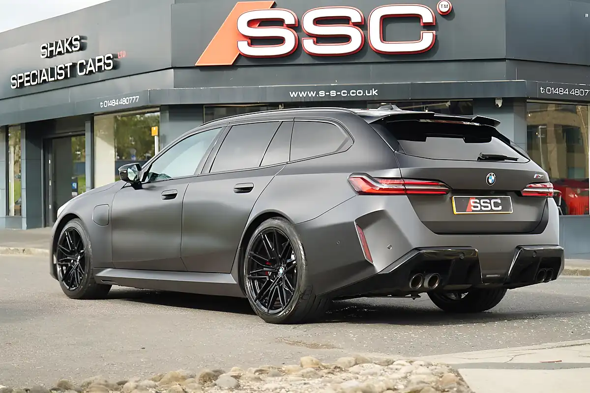 Used 2026 BMW M5 Touring Frozen Deep Grey - Interior and Exterior details 2