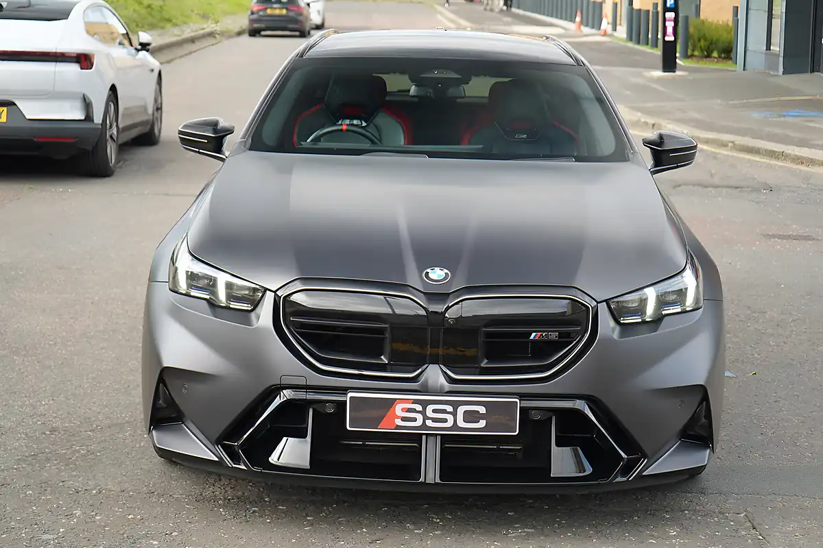 Used 2026 BMW M5 Touring Frozen Deep Grey - Interior and Exterior details 7