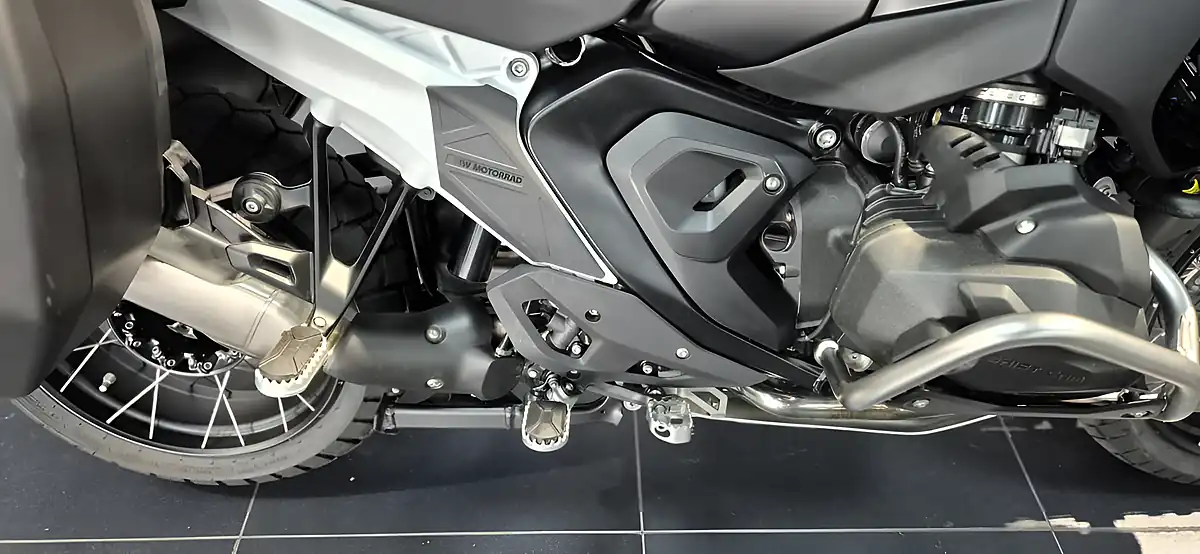 Used 2026 BMW R 1300 Gs Trophy Te Trophy Silver - Interior and Exterior details 4