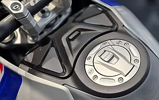 Used 2026 BMW R 1300 Gs Trophy Trophy Silver - Interior and Exterior details 13