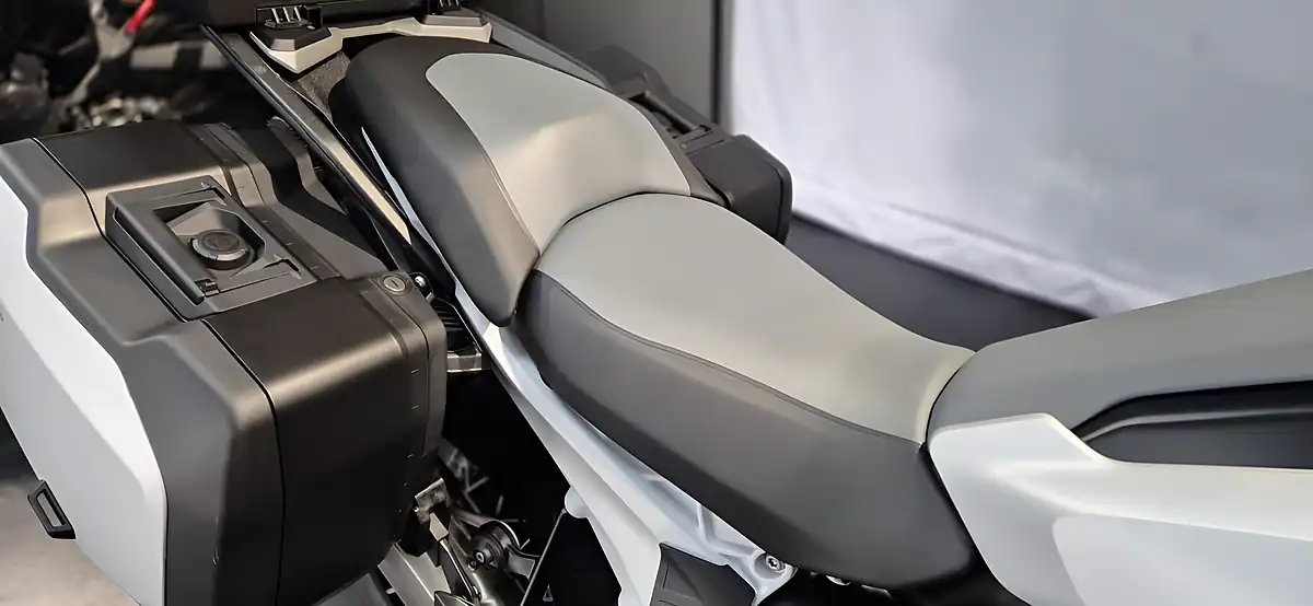 Used 2026 BMW R 1300 Gs Trophy Trophy Silver - Interior and Exterior details 3