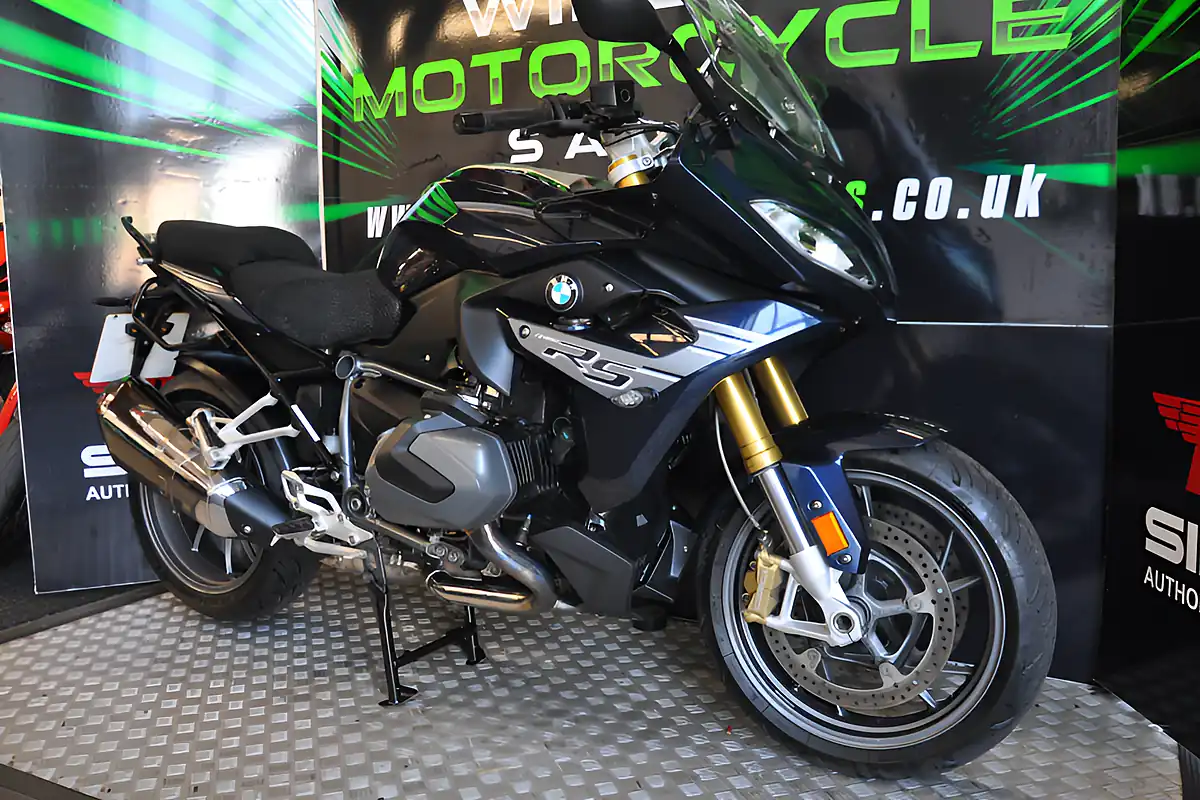 Used 2026 BMW R1250RS Exclusive Blue - Interior and Exterior details 15