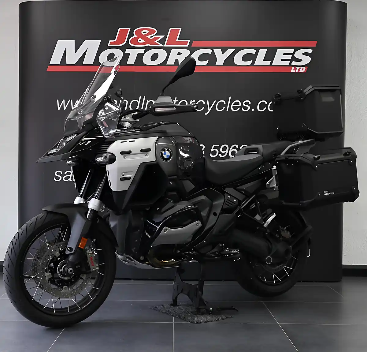 Used 2026 BMW R1300 Gsa Te Black - Interior and Exterior details 5
