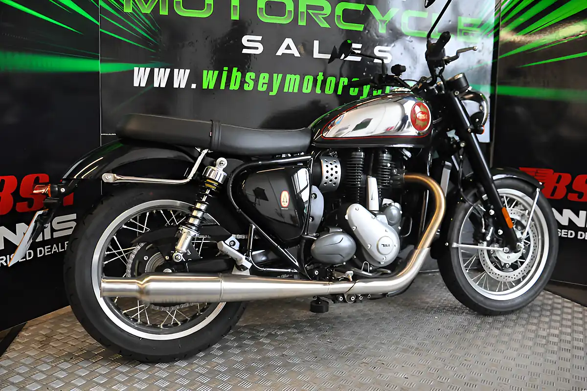 Used 2026 Bsa Gold Star 650 Ex Demo Bsa Midnight Black - Interior and Exterior details 12