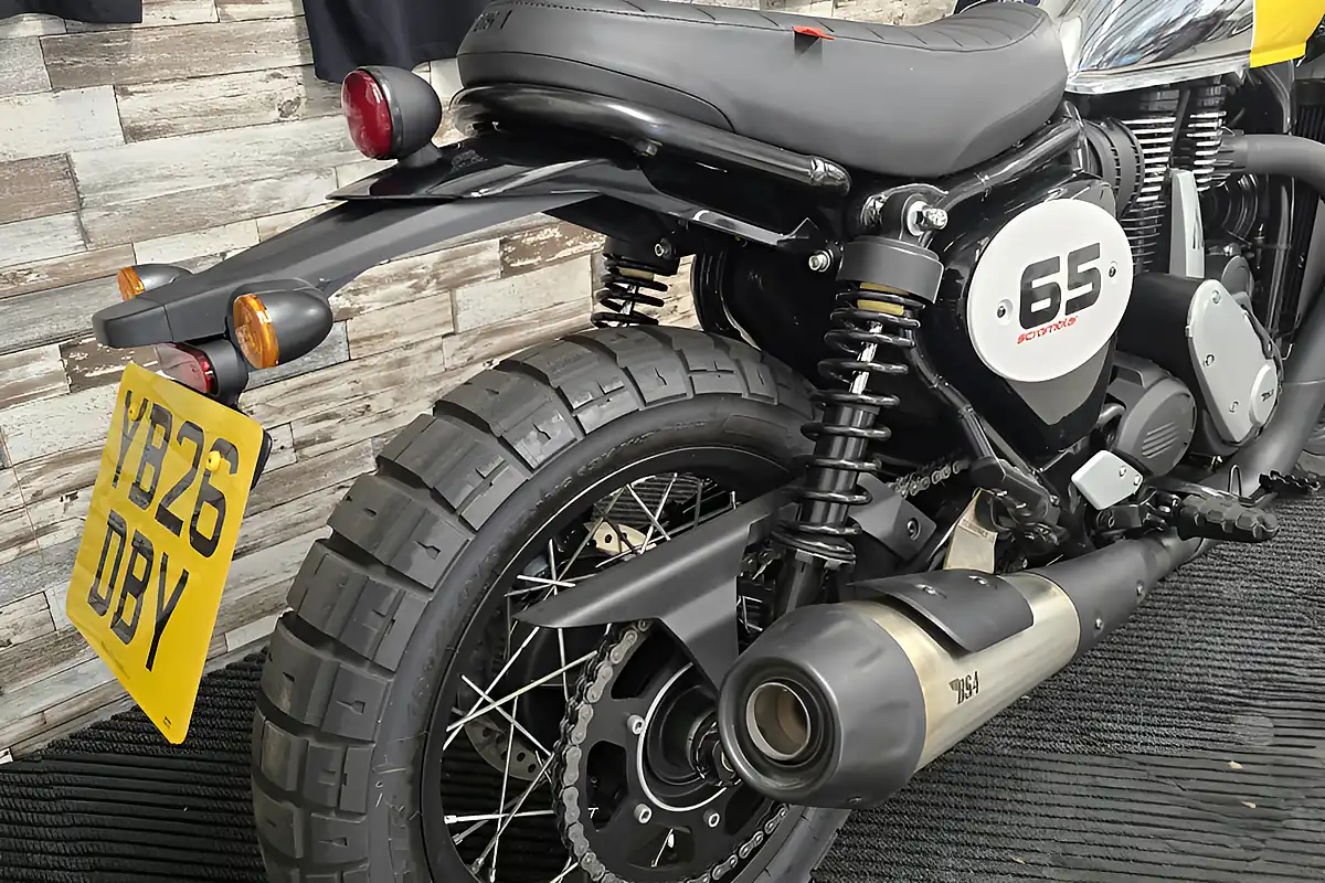 Used 2026 Bsa Scrambler 650 Yellow - Interior and Exterior details 13