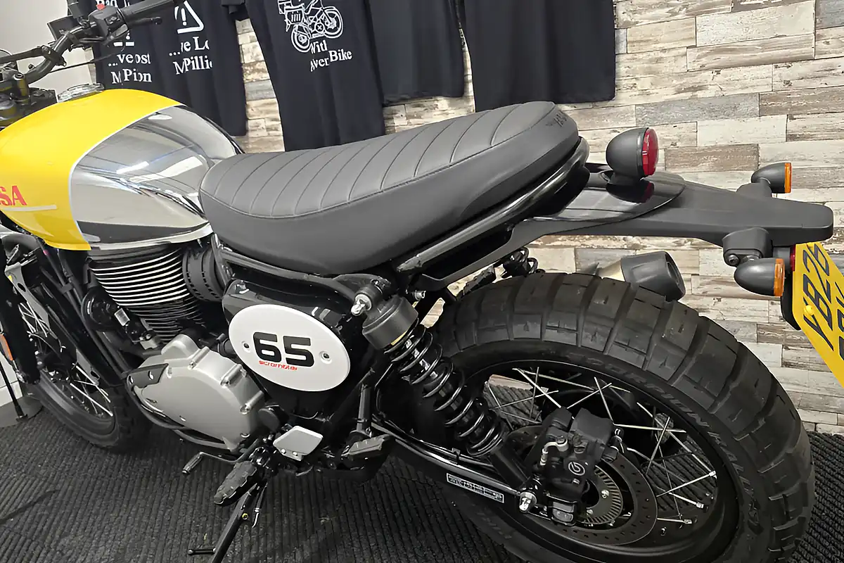 Used 2026 Bsa Scrambler 650 Yellow - Interior and Exterior details 4