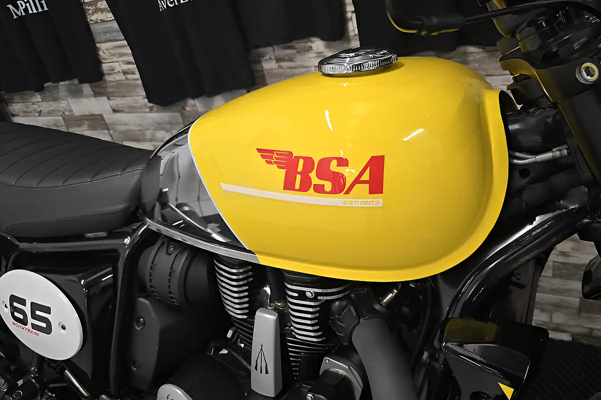 Used 2026 Bsa Scrambler 650 Yellow - Interior and Exterior details 9