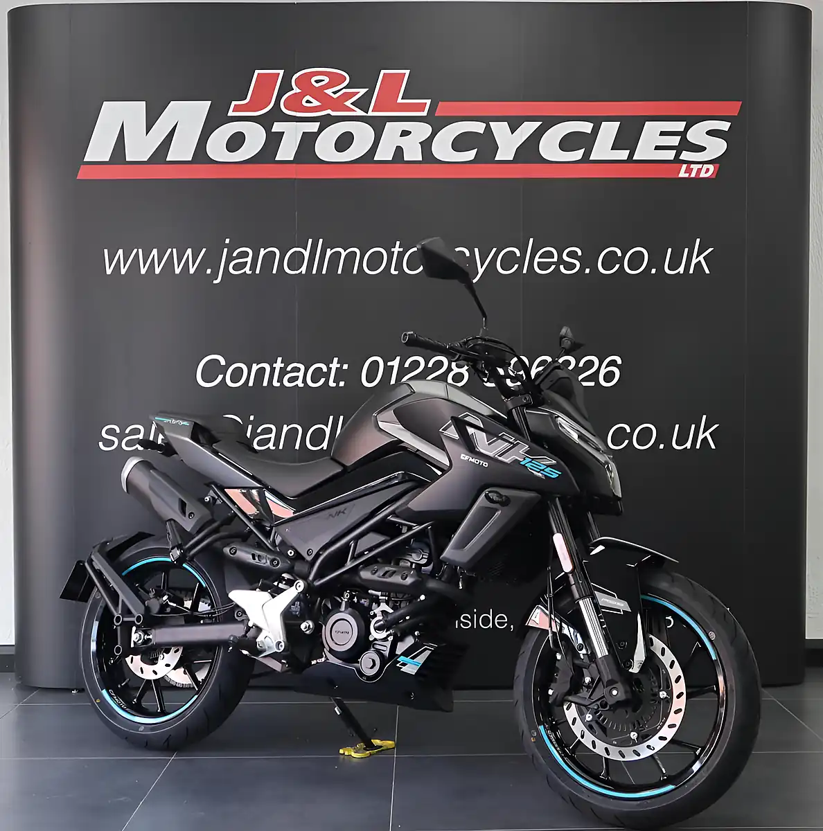 Used 2026 Cfmoto 125NK Black - Interior and Exterior details 3