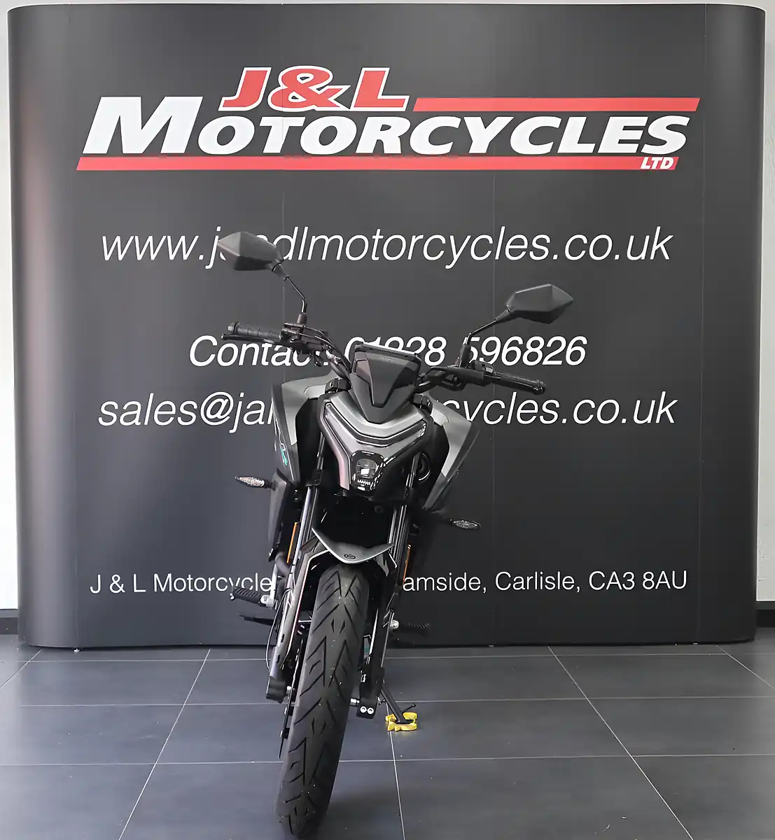 Used 2026 Cfmoto 125NK Black - Interior and Exterior details 4