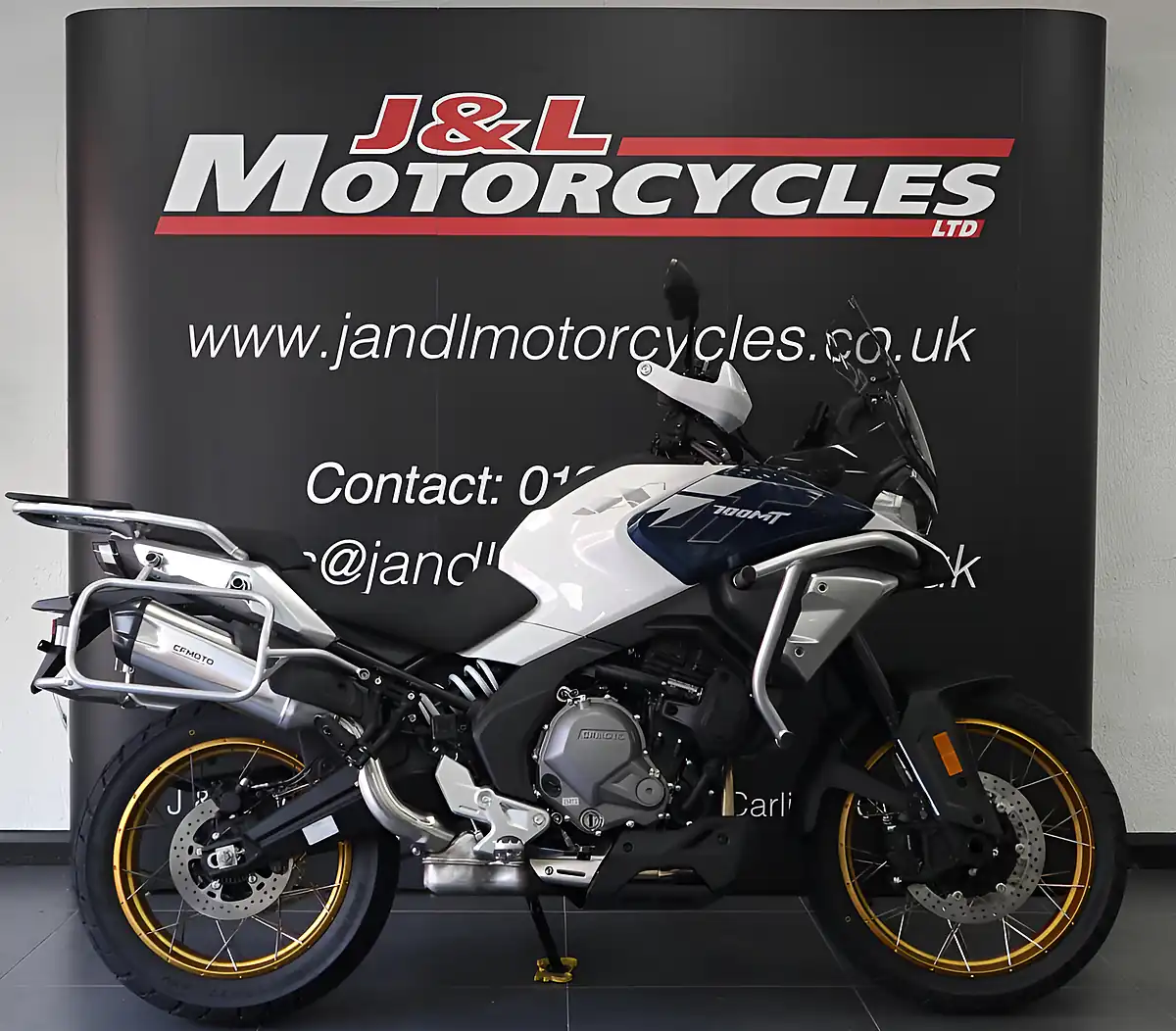 Used 2026 Cfmoto 700MT White - Front View