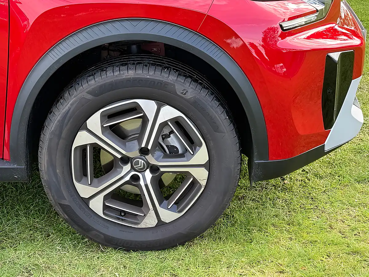 Used 2026 Citroen C3 Aircross Plus Red - Interior and Exterior details 7
