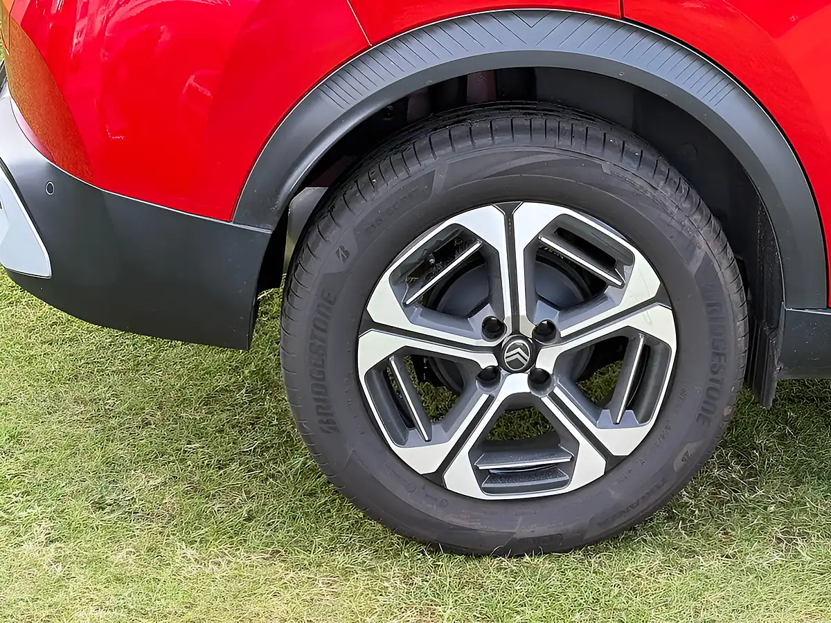 Used 2026 Citroen C3 Aircross Plus Red - Interior and Exterior details 8
