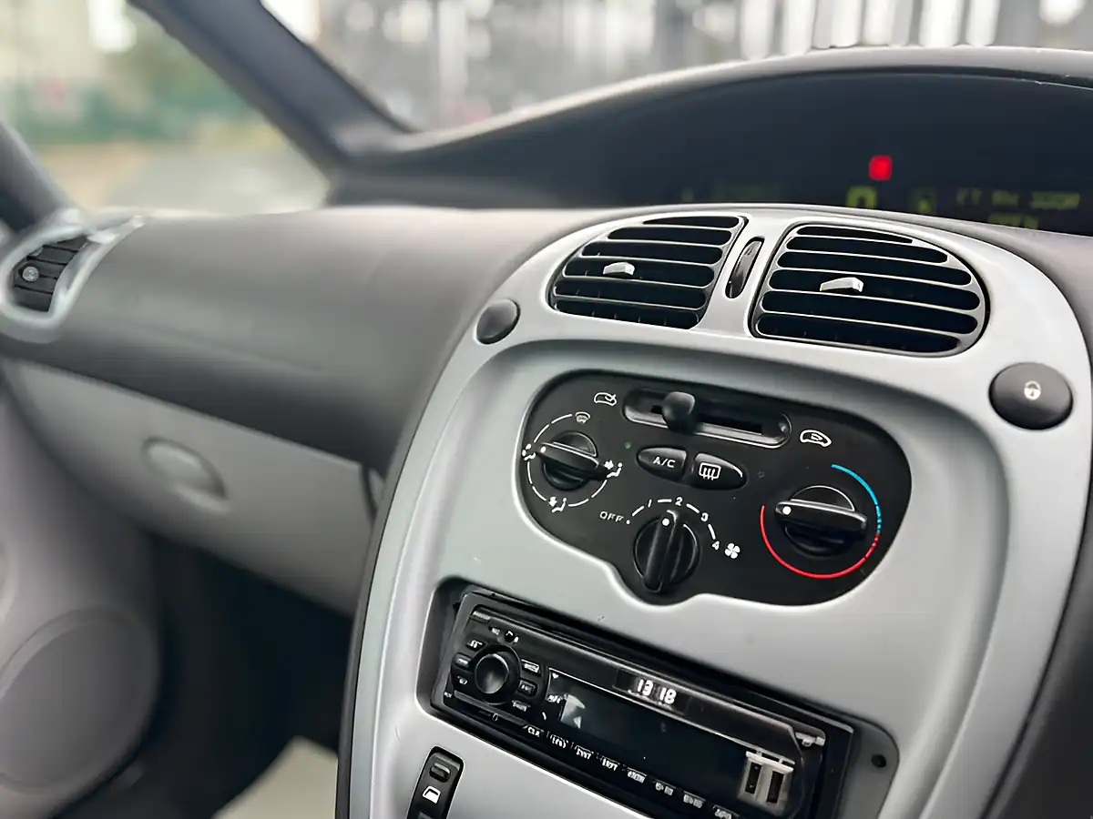 Used 2026 Citroen Xsara Picasso Desire Silver - Interior and Exterior details 13