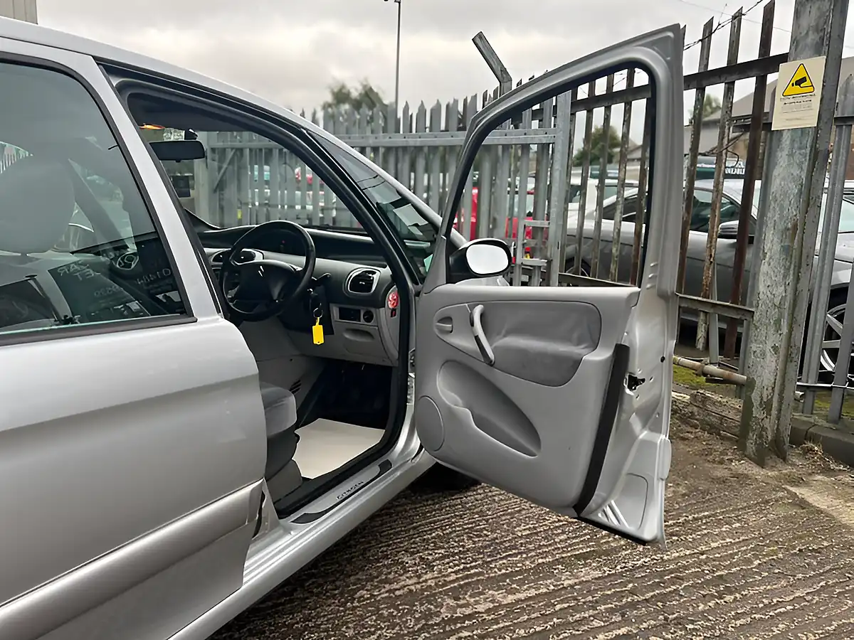 Used 2026 Citroen Xsara Picasso Desire Silver - Interior and Exterior details 15