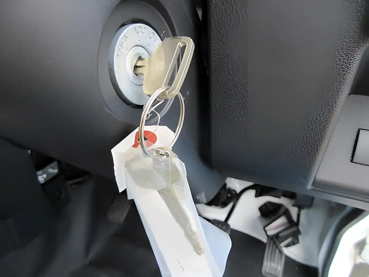 Used 2026 Daihatsu Hijet 4WD Kei MINI Truck White - Interior and Exterior details 14
