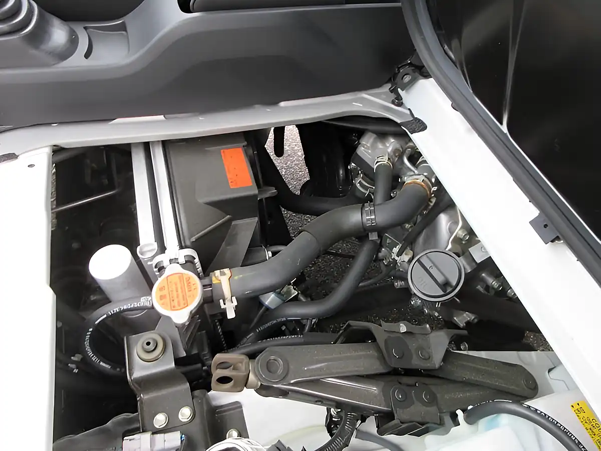 Used 2026 Daihatsu Hijet 4WD Kei MINI Truck White - Interior and Exterior details 20