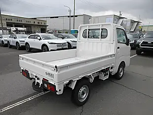 Used 2026 Daihatsu Hijet 4WD Kei MINI Truck White - Interior and Exterior details 4