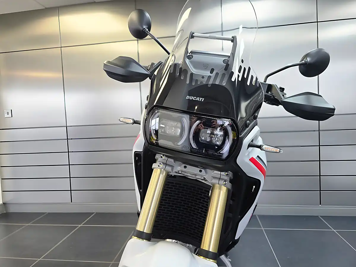 Used 2026 Ducati Desertx Matt Star White Silk - Interior and Exterior details 6