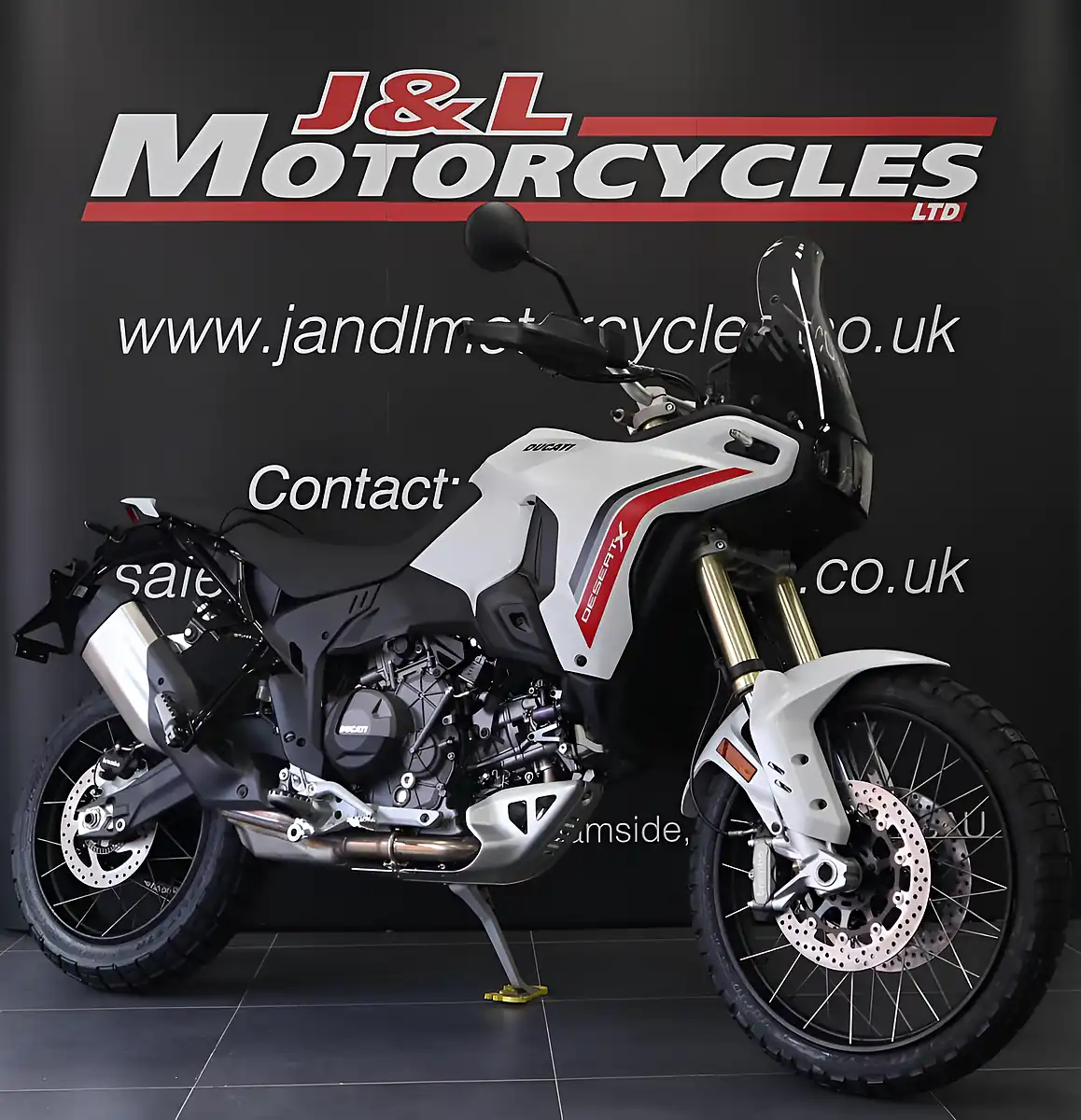 Used 2026 Ducati Desertx White - Interior and Exterior details 3