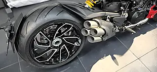 Used 2026 Ducati Diavel Ducati Red - Interior and Exterior details 4