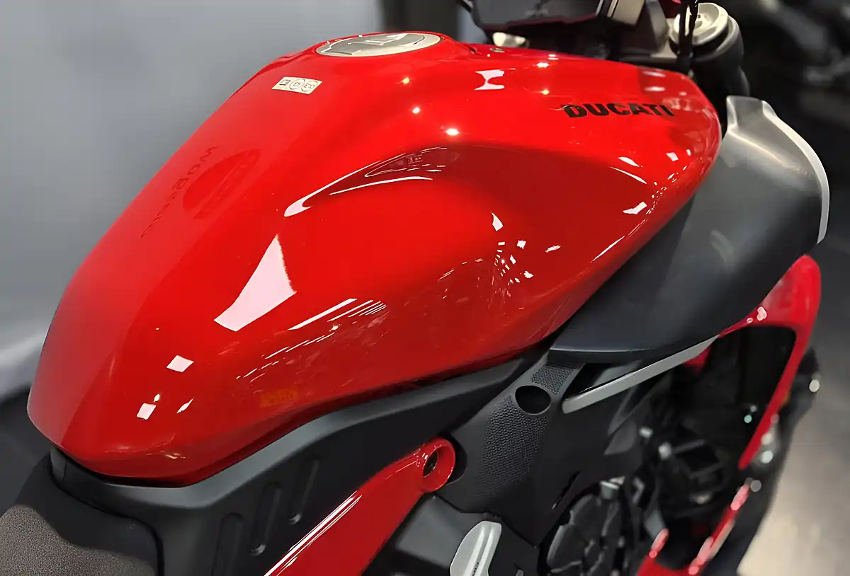 Used 2026 Ducati Diavel Ducati Red - Interior and Exterior details 5