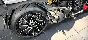 Used 2026 Ducati Diavel Ducati Red - Interior and Exterior details 4