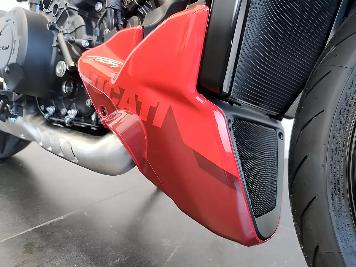 Used 2026 Ducati Diavel - Interior and Exterior details 14